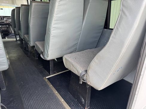 Used 2004 Chevrolet Express 3500 w/ School Bus Package RWD image 87