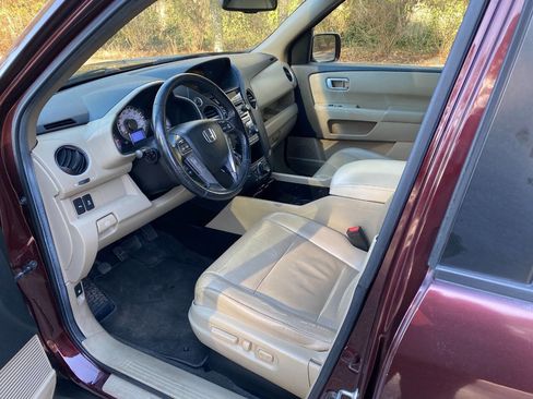 Used 2012 Honda Pilot Touring image 11