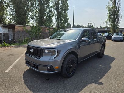 New 2025 Ford Maverick Lobo