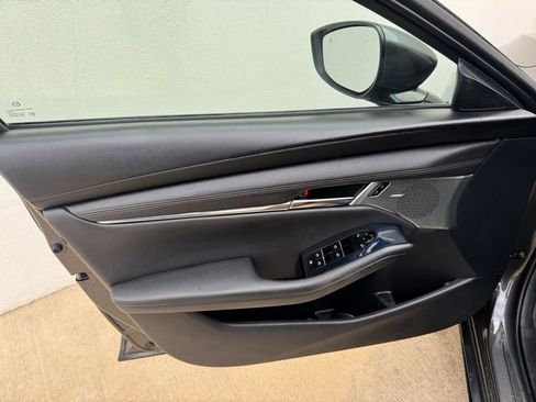 Used 2019 MAZDA MAZDA3 Sedan w/ Premium Package FWD image 12