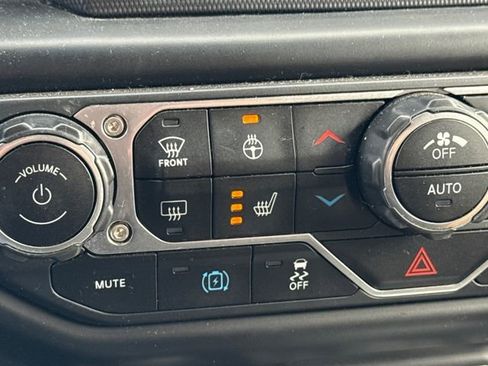 Used 2021 Jeep Wrangler Unlimited Rubicon 4xe w/ Cold Weather Group image 31