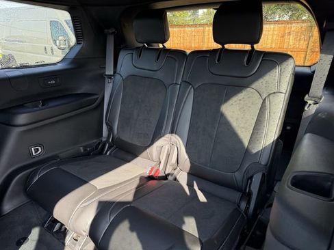 New 2025 Jeep Grand Cherokee L Altitude RWD image 19