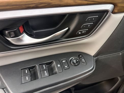 Used 2017 Honda CR-V Touring image 24