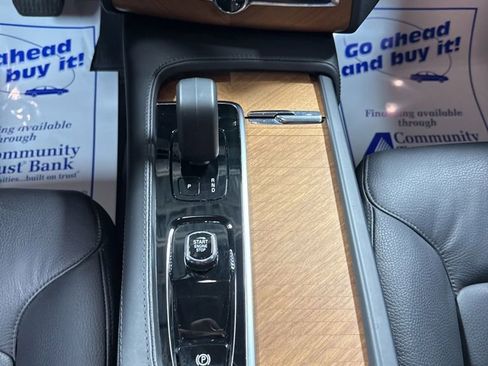 Used 2024 Volvo XC90 B6 Plus w/ Protection Package Premier image 22