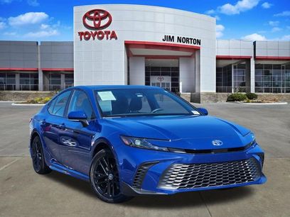 Used 2025 Toyota Camry SE w/ Multimedia Upgrade Package