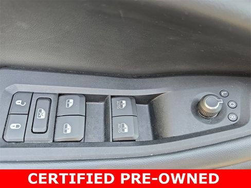 Used 2023 Jeep Grand Cherokee Laredo image 28