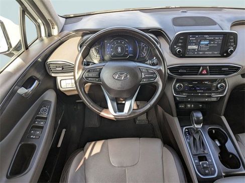 Used 2019 Hyundai Santa Fe Limited image 4