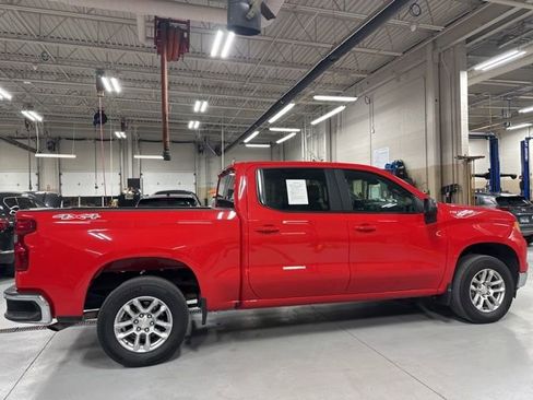 Used 2024 Chevrolet Silverado 1500 LT image 11