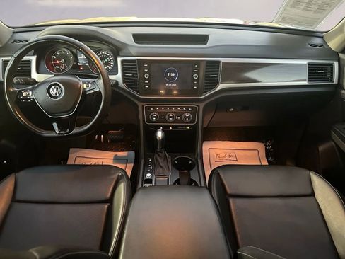 Used 2018 Volkswagen Atlas SE image 16