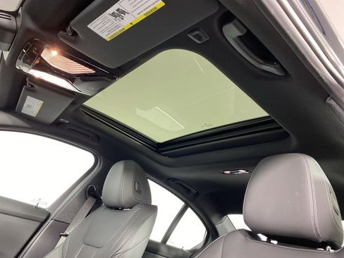 New 2025 BMW 330i xDrive Sedan w/ Convenience Package image 24