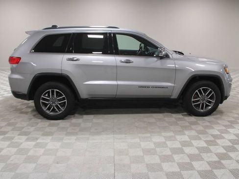 Used 2019 Jeep Grand Cherokee Limited AWD/4WD image 12