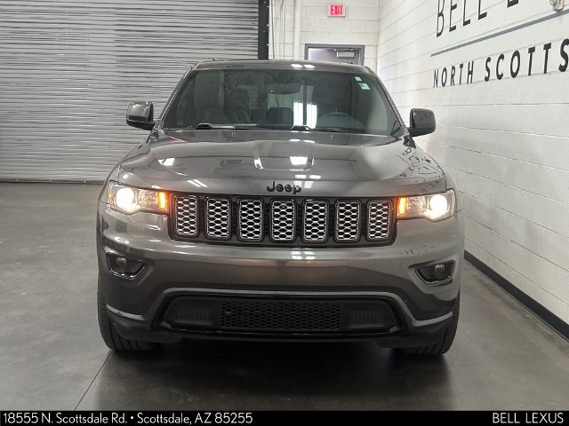 Used 2019 Jeep Grand Cherokee Altitude AWD/4WD image 5