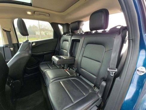 Used 2020 Ford Escape SEL image 8