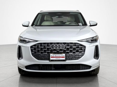 Used 2025 Audi Q5 Premium w/ Convenience Package AWD/4WD image 8