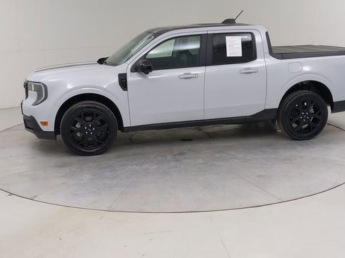 Certified 2025 Ford Maverick Lariat w/ Black Appearance Package image 20