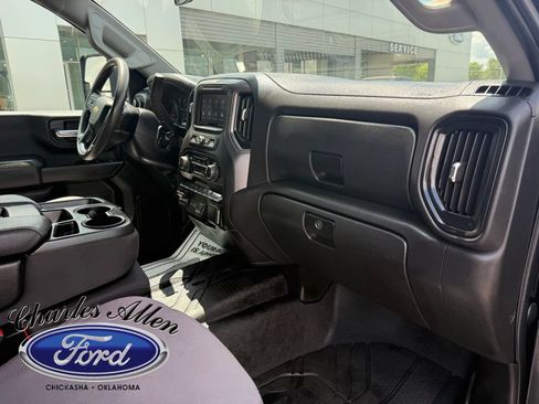Used 2024 Chevrolet Silverado 2500 Custom w/ Custom Convenience Package AWD/4WD image 12