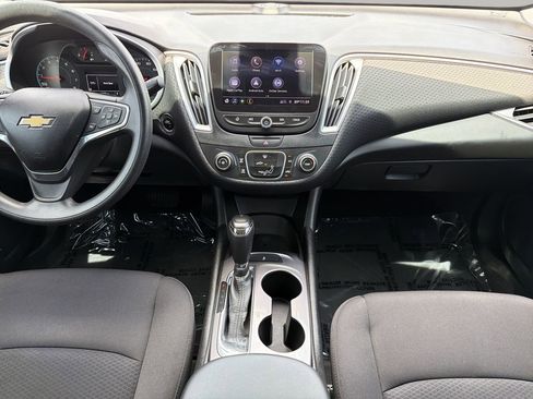 Used 2019 Chevrolet Malibu LS FWD image 14