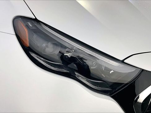 New 2026 Mercedes-Benz E 53 AMG e 4MATIC Wagon image 16