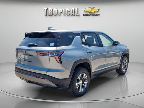 New 2026 Chevrolet Equinox LT w/ Safety and Technology Package FWD image 3
