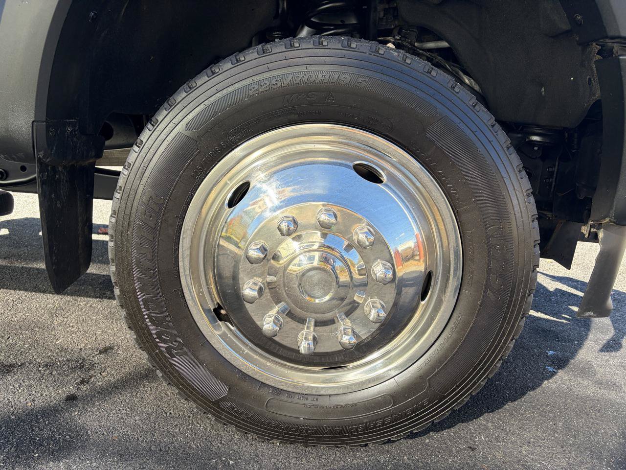 Used 2022 Ford F550 4x4 Regular Cab Super Duty image 15