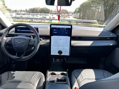 Used 2025 Ford Mustang Mach-E Premium image 16