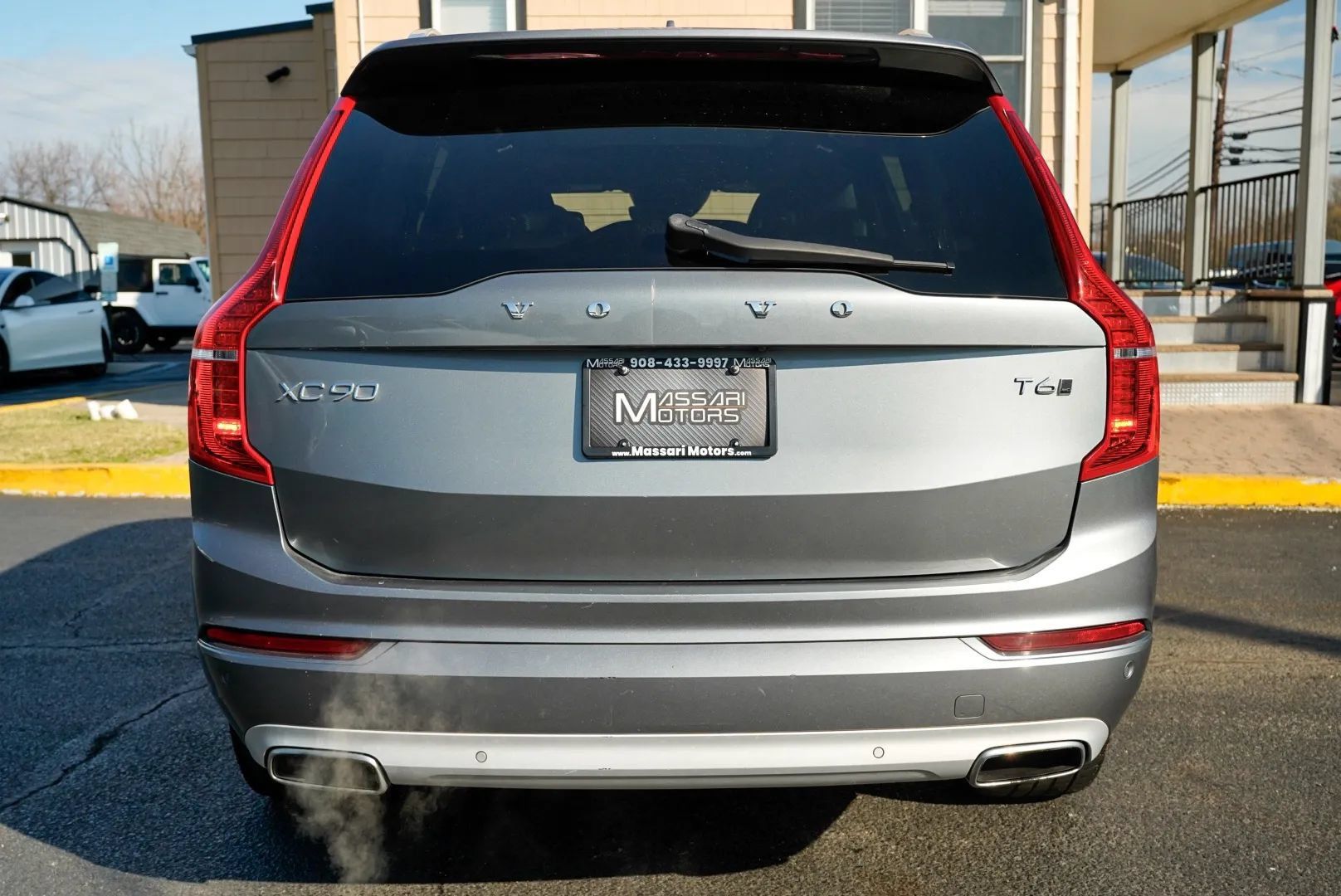 Used 2016 Volvo XC90 T6 Momentum w/ Momentum Plus Package AWD/4WD image 6