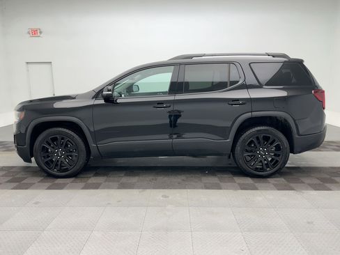 Used 2023 GMC Acadia SLT w/ Elevation Edition image 2