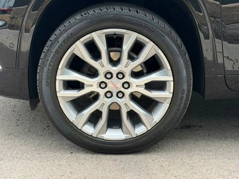 Used 2024 GMC Acadia Denali w/ Super Cruise Package AWD/4WD image 18