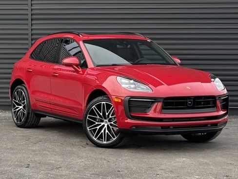 New 2026 Porsche Macan image 9