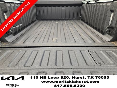 Used 2025 RAM 1500 Limited w/ Body Color Bumper Group image 32