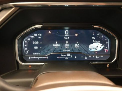 Used 2023 GMC Sierra 1500 Denali w/ Technology Package AWD/4WD image 5