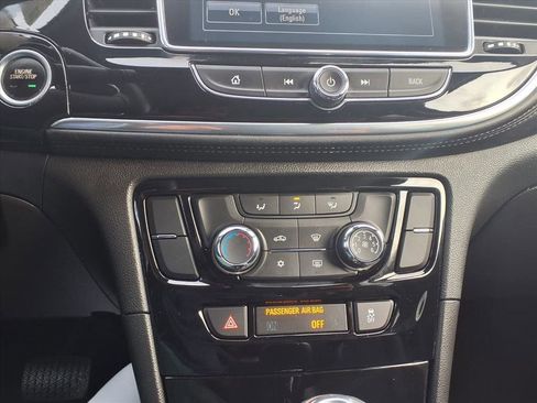 Used 2018 Buick Encore Preferred image 20