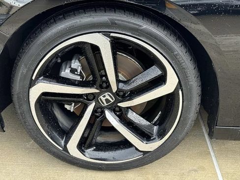 Certified 2022 Honda Accord Sport image 4