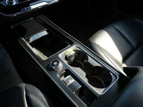 Used 2023 Lincoln Corsair AWD w/ Equipment Group 101A image 18