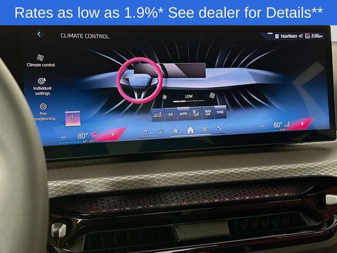 Used 2025 BMW 330i xDrive Sedan w/ Premium Package image 19