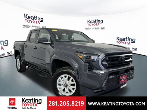 Certified 2025 Toyota Tacoma SR5 image 2