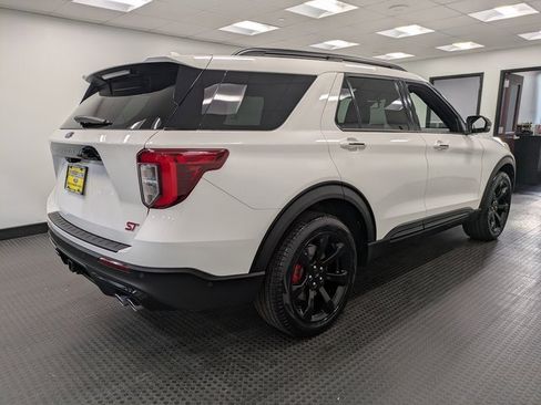 Used 2022 Ford Explorer ST w/ Equipment Group 401A image 4