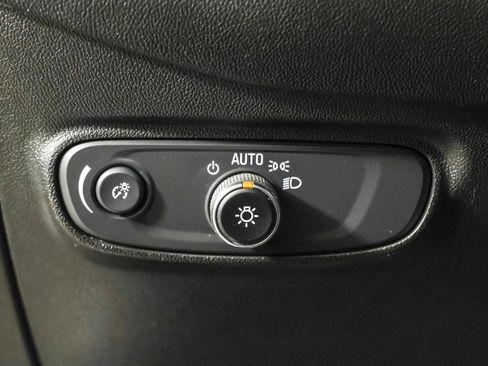 Used 2020 Chevrolet Equinox LT image 23