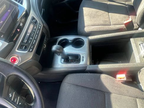 Used 2018 Honda Pilot EX image 17
