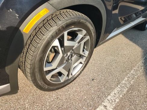 Used 2024 Hyundai Palisade SEL w/ Premium Package AWD/4WD image 2
