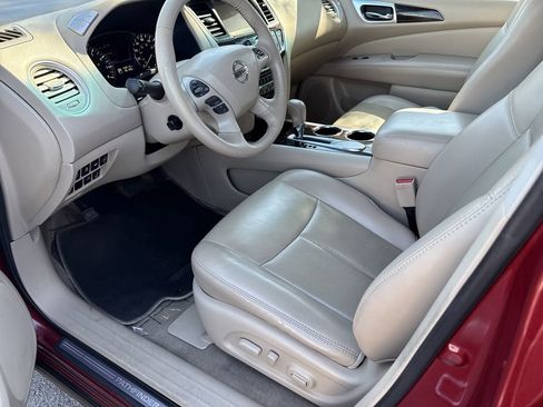 Used 2015 Nissan Pathfinder Platinum w/ Family Entertainment Package image 14