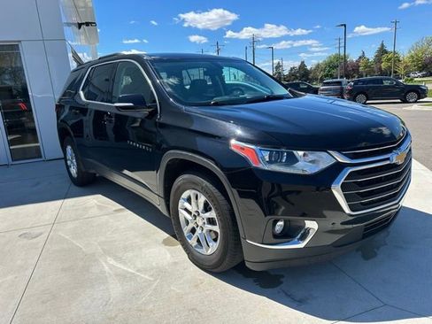 Used 2019 Chevrolet Traverse LT w/ LPO, Floor Liner Package AWD/4WD image 1