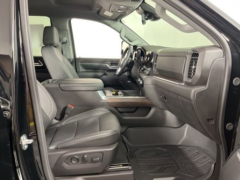 Certified 2024 GMC Sierra 2500 SLT w/ SLT Premium Package image 6