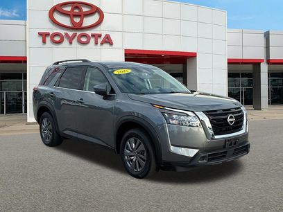 Used 2025 Nissan Pathfinder SV