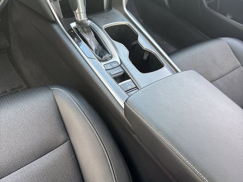 Used 2022 Honda Accord Sport image 6
