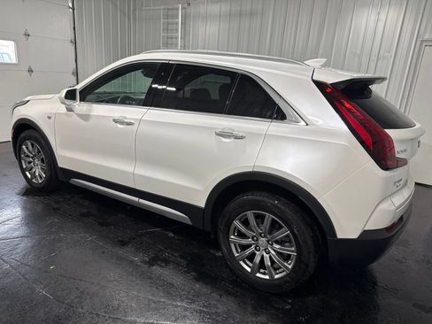 Used 2020 Cadillac XT4 Premium Luxury AWD/4WD image 2