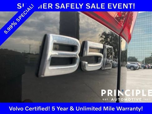 Certified 2024 Volvo XC60 B5 Plus w/ Protection Package Premier AWD/4WD image 35