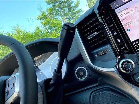 New 2026 RAM 2500 Big Horn AWD/4WD image 31