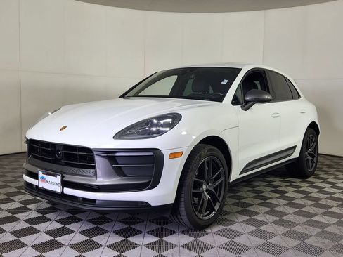 Used 2023 Porsche Macan Turbo AWD/4WD image 3