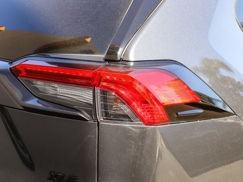 Used 2023 Toyota RAV4 XLE Premium image 12